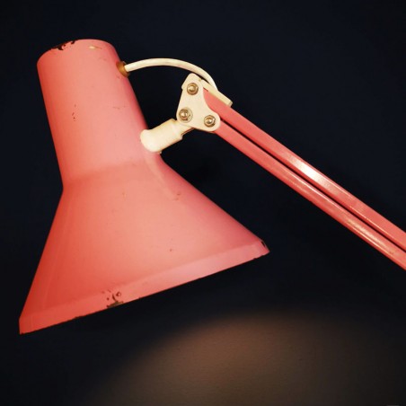Lampe d'architecte rose guimauve