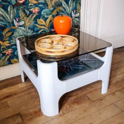 Table basse carrée, années 70