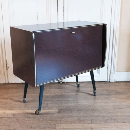 Meuble bar à roulettes, en formica