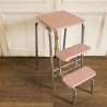 Tabouret / escabeau en formica rose