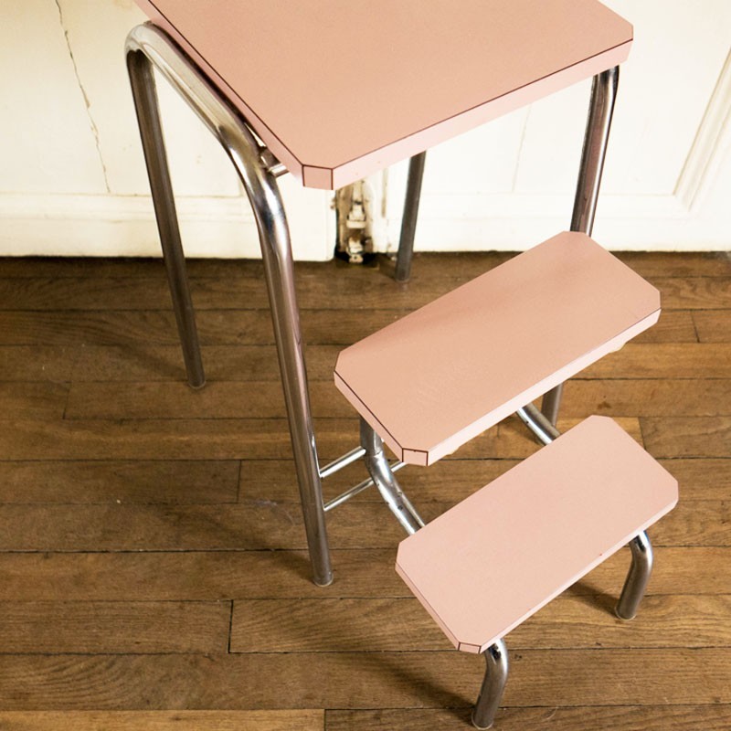 Tabouret escabeau escamotable vintage assise en formica blanc – La Roue du  Passé